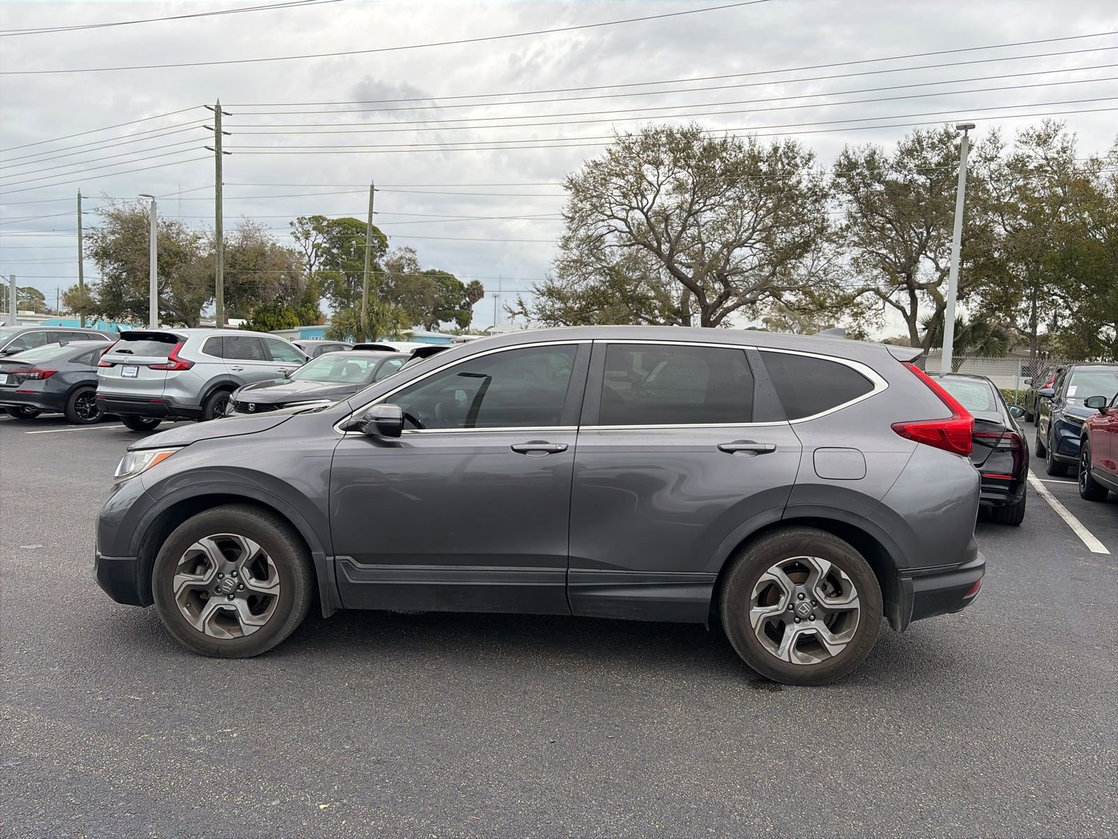 Used 2018 Honda CR-V EX image 4
