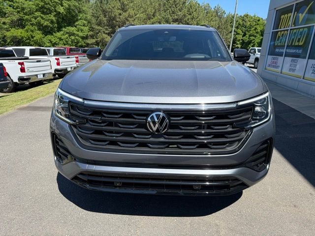 Used 2025 Volkswagen Atlas Cross Sport SEL R-Line AWD/4WD image 3