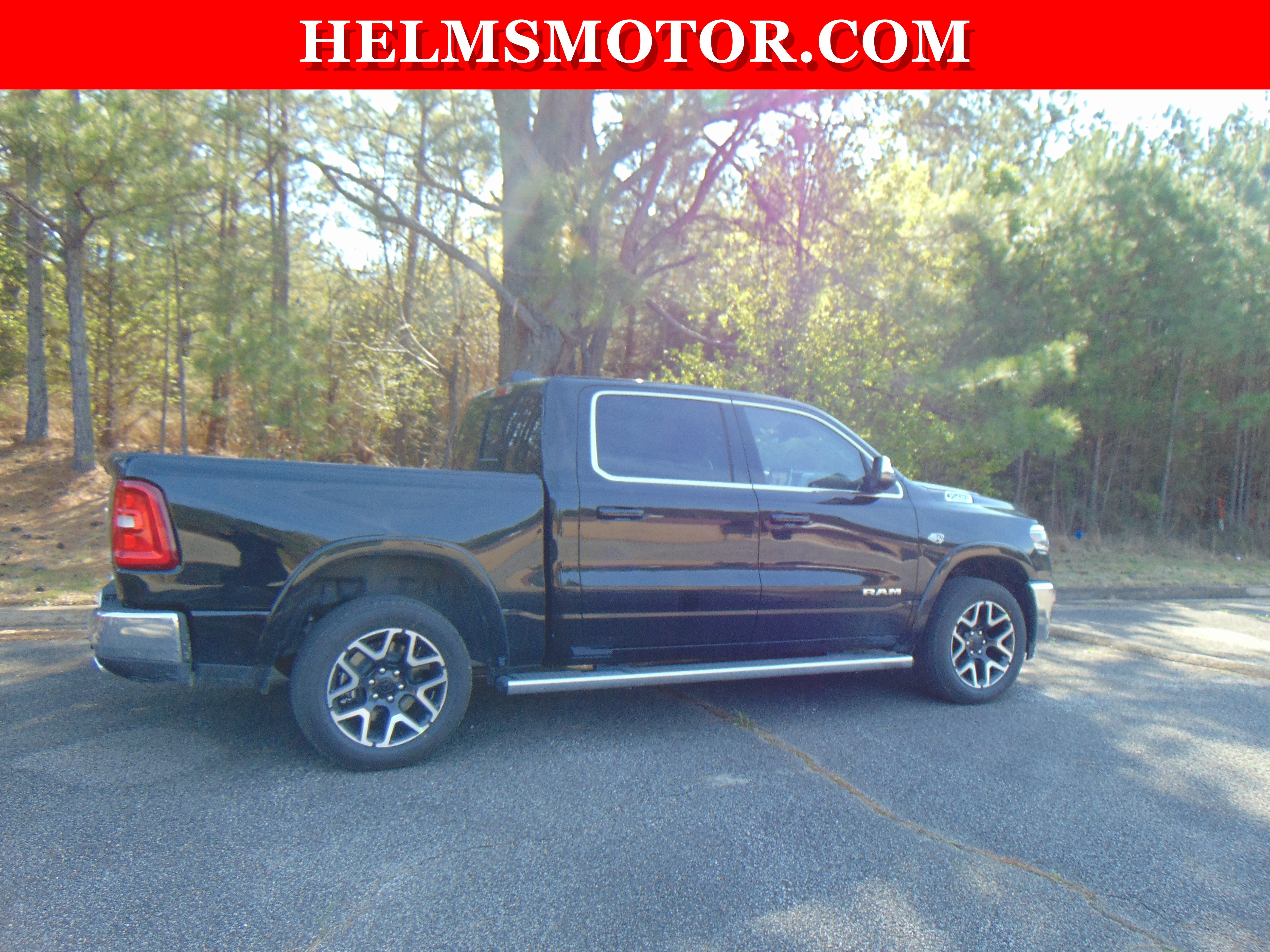New 2026 RAM 1500 Laramie AWD/4WD image 22