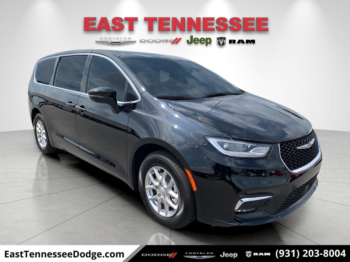 New 2026 Chrysler Pacifica Select image 1