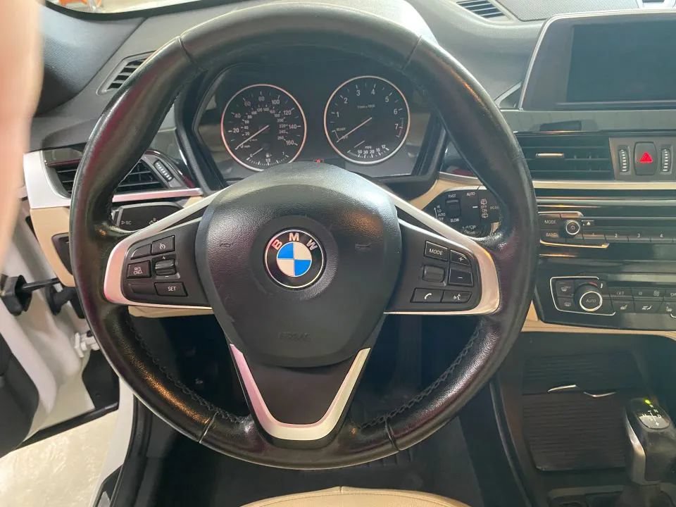 Used 2018 BMW X1 xDrive28i AWD/4WD image 16