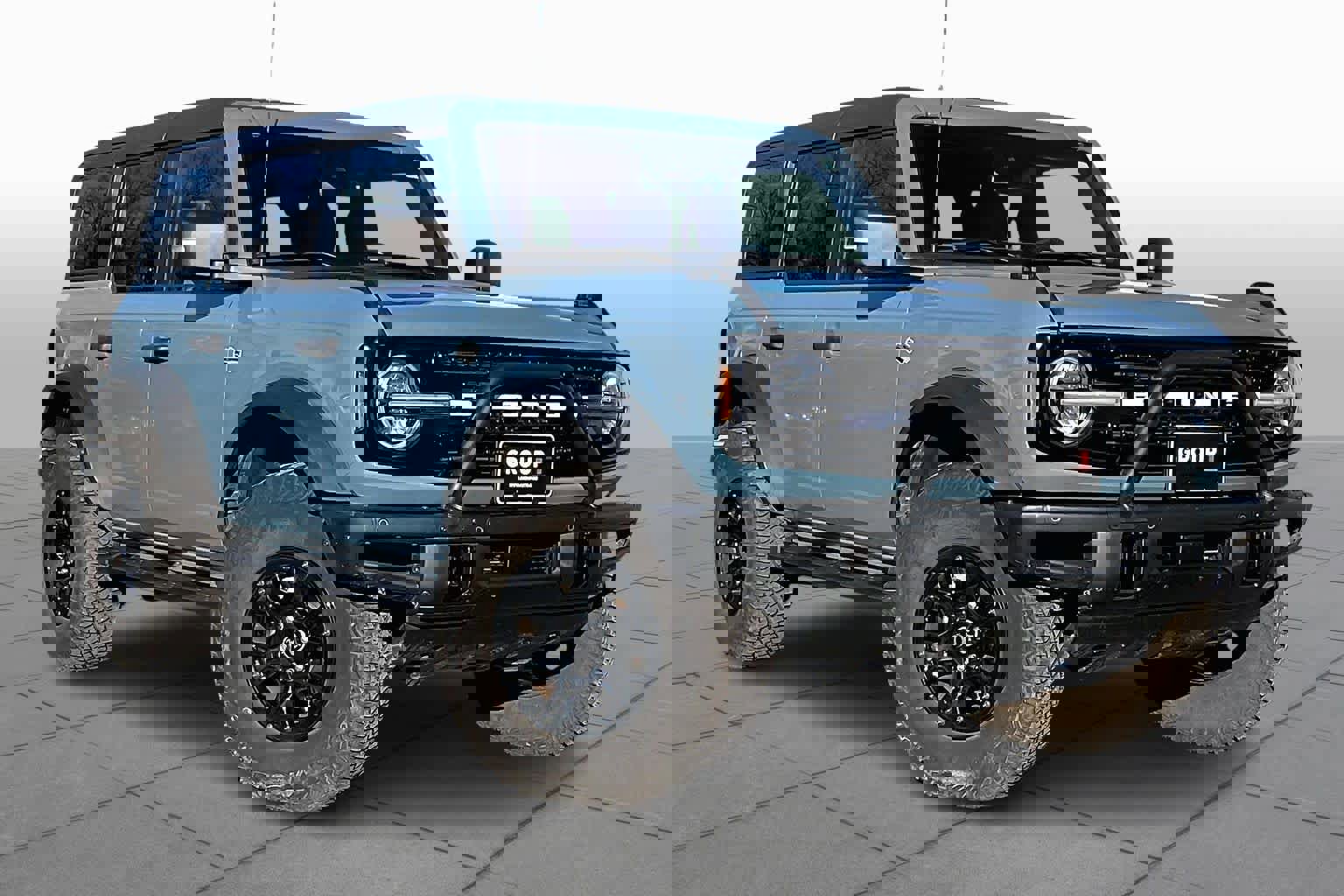 Used 2022 Ford Bronco Wildtrak image 3