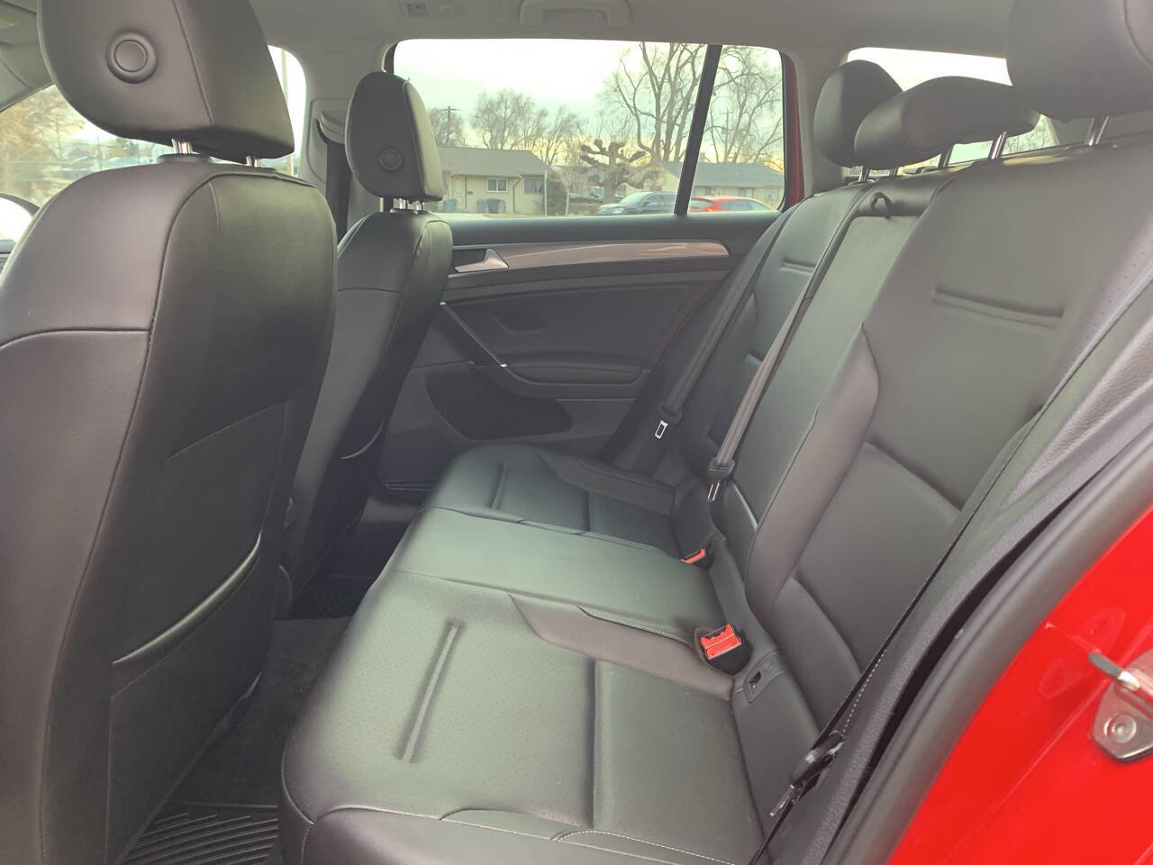 Used 2019 Volkswagen Golf Alltrack SE image 10