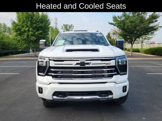 Used 2024 Chevrolet Silverado 3500 LTZ w/ LTZ Plus Package AWD/4WD video 2