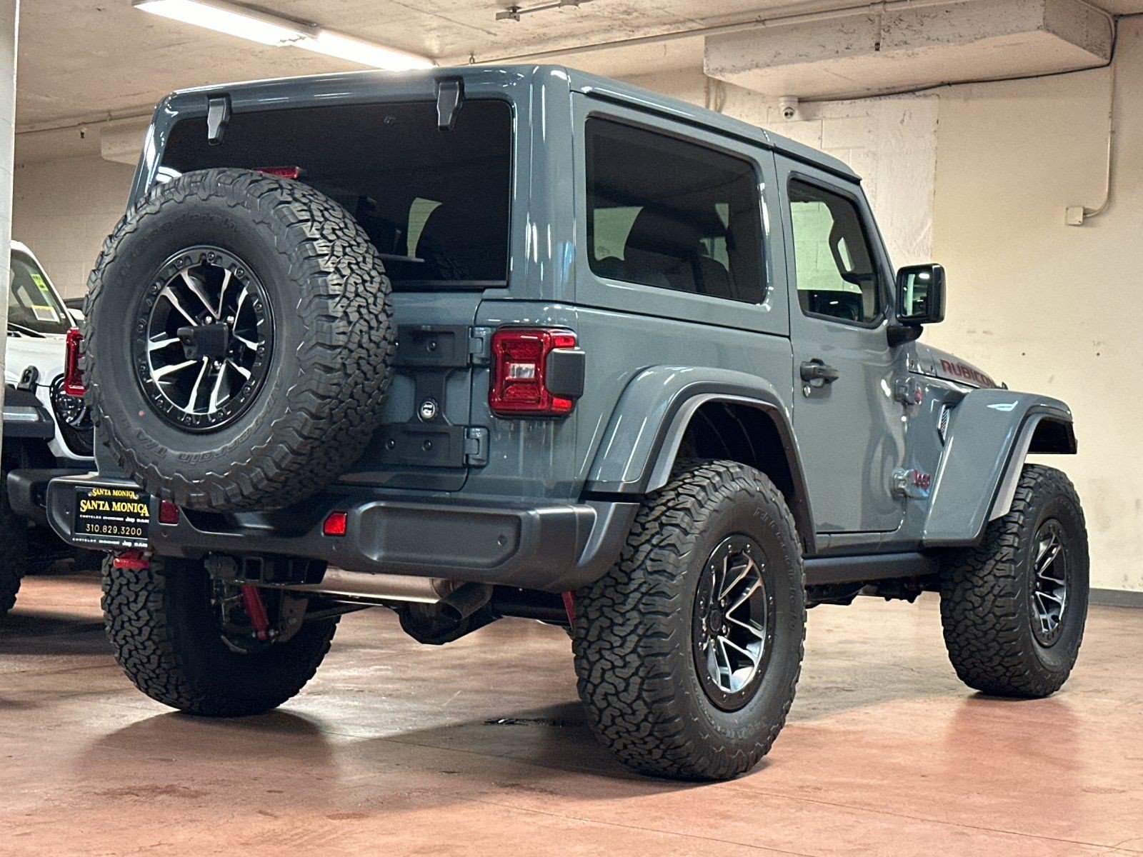 New 2025 Jeep Wrangler Rubicon w/ Xtreme 35 Tire Package AWD/4WD image 5
