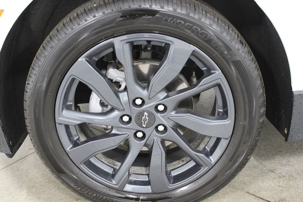 Used 2024 Chevrolet Equinox RS w/ RS Leather Package image 18