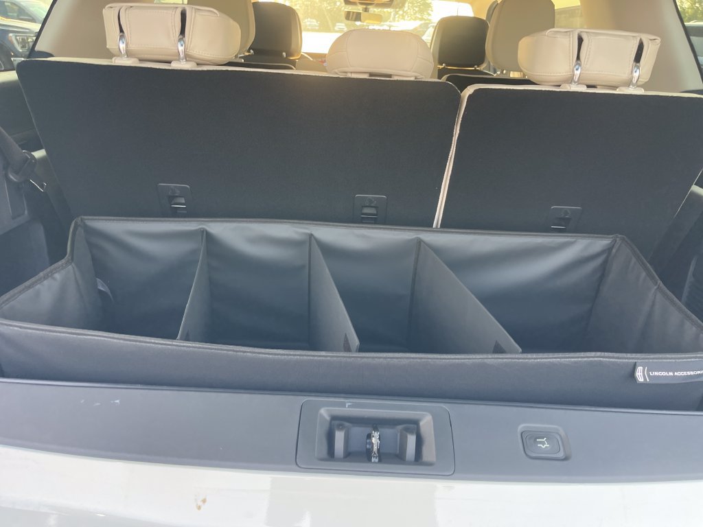 New 2027 Lincoln Navigator Reserve AWD/4WD image 9