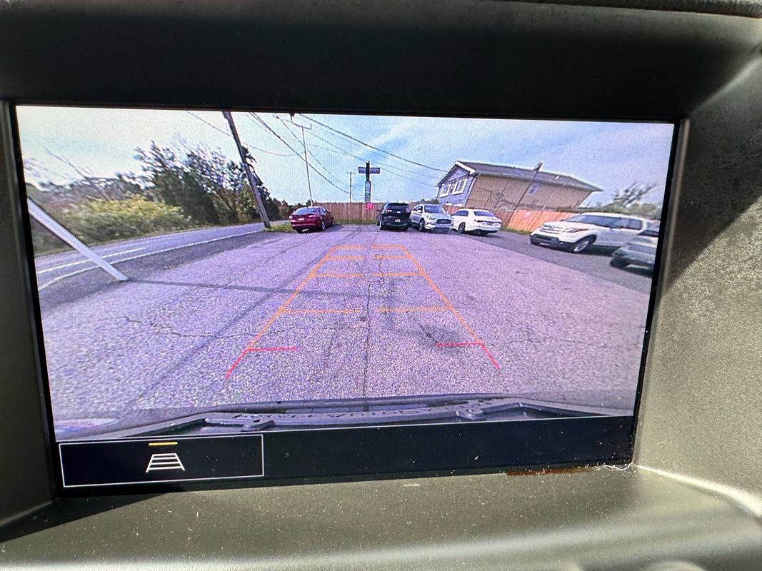 Used 2023 GMC Terrain SLT image 22