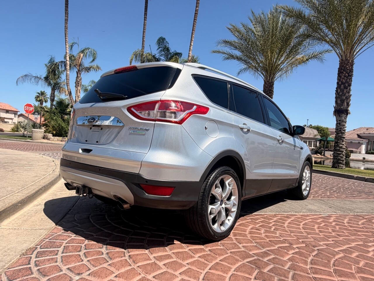 Used 2014 Ford Escape Titanium w/ Equipment Group 401A FWD image 12