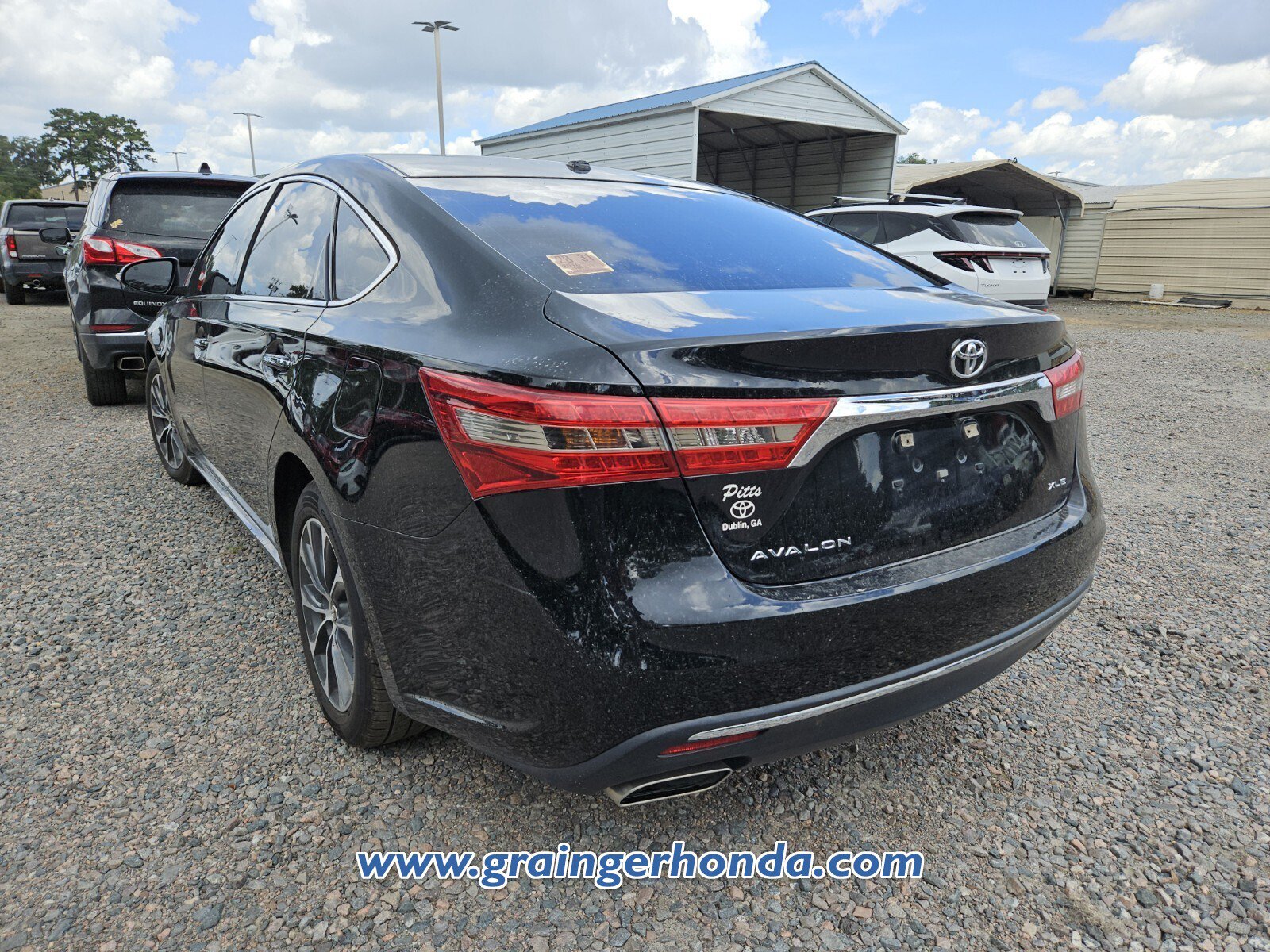 Used 2016 Toyota Avalon XLE Plus FWD image 9