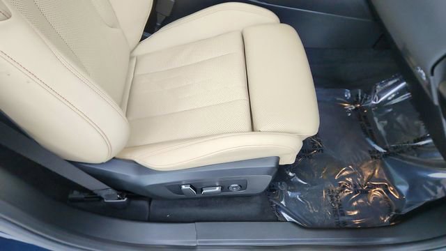 Used 2025 BMW X3 xDrive30i w/ Premium Package image 23