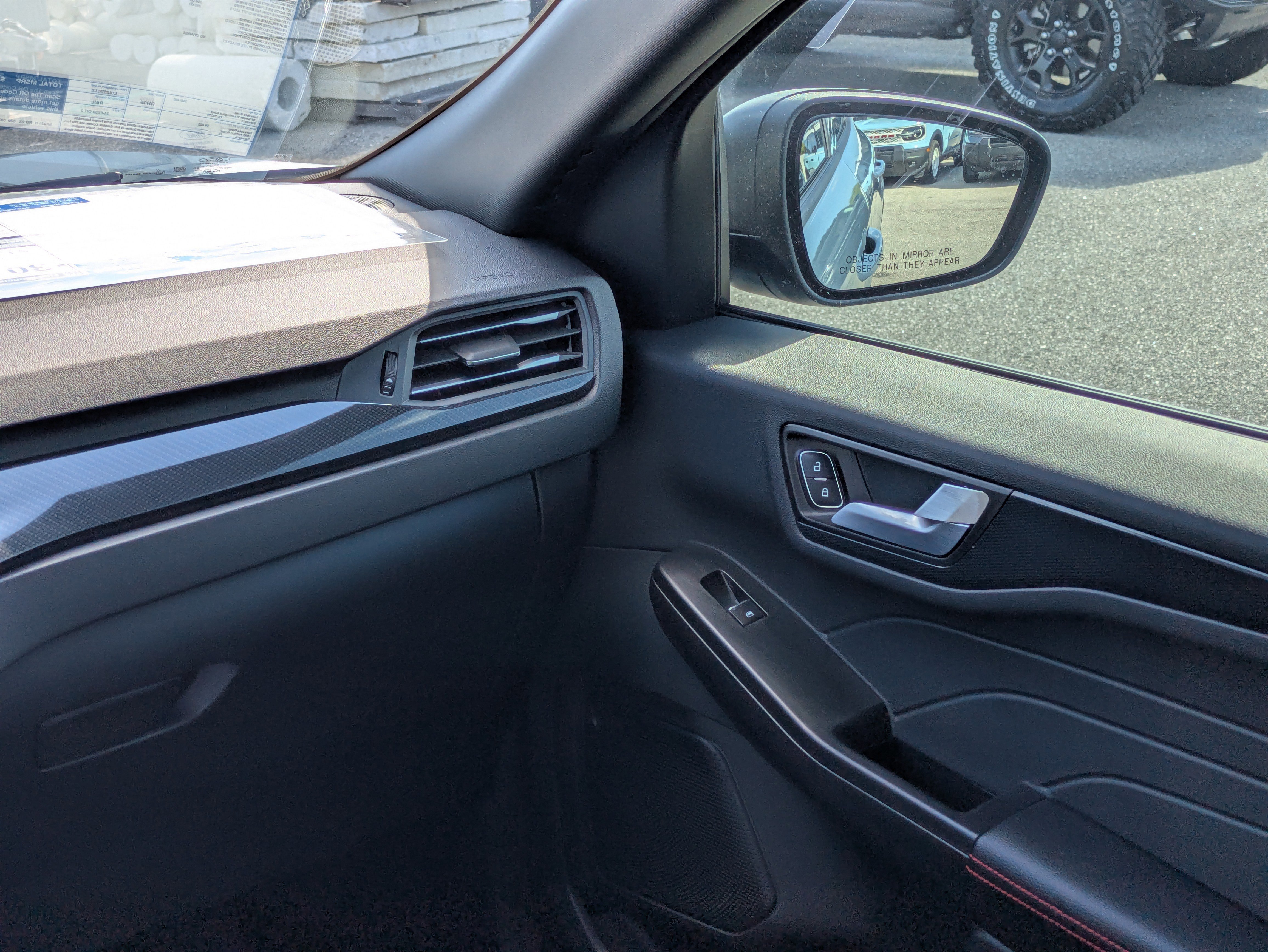 New 2026 Ford Escape ST-Line w/ Tech Pack #1 image 18