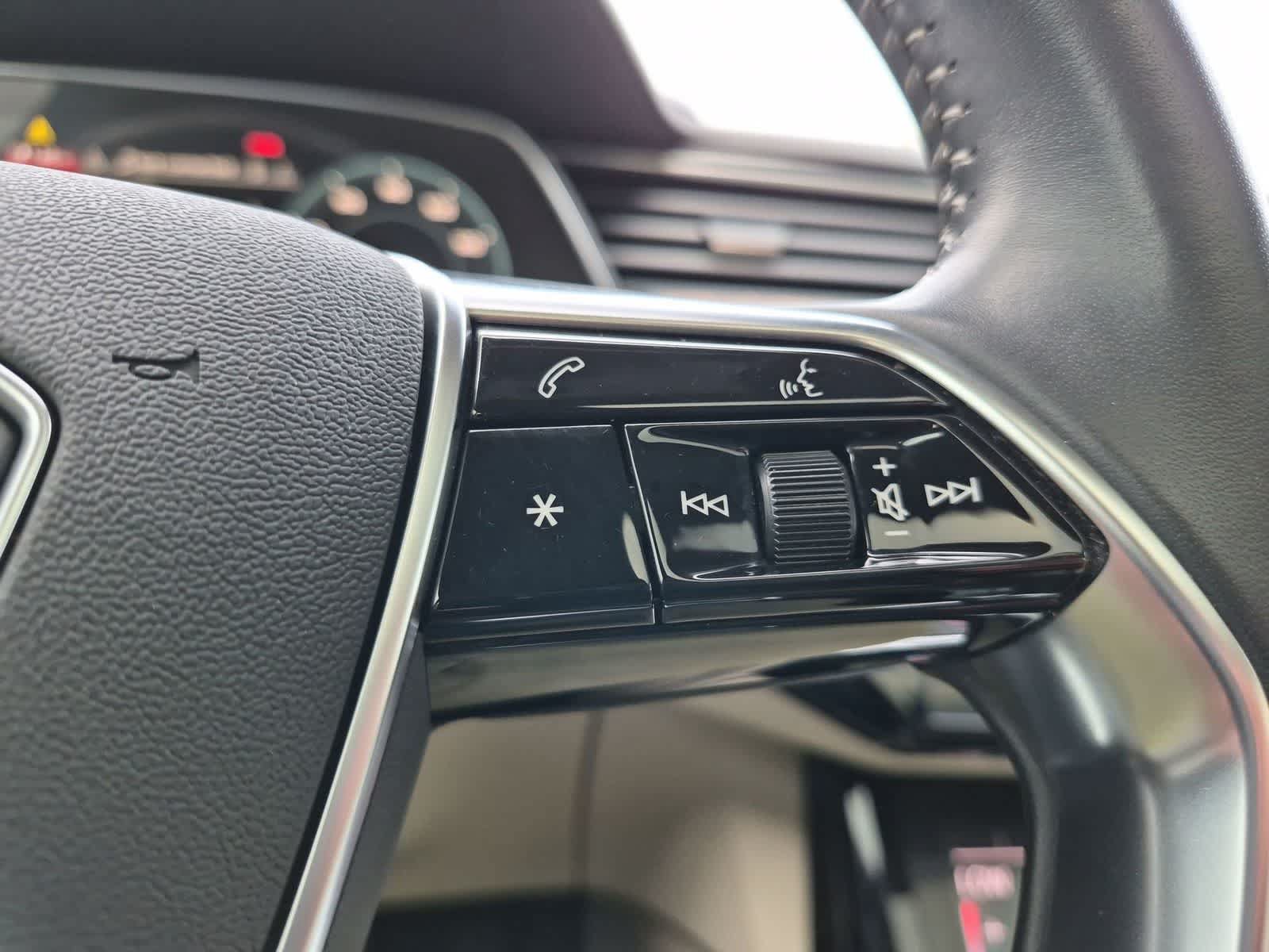 Used 2019 Audi e-tron Premium Plus AWD/4WD image 25