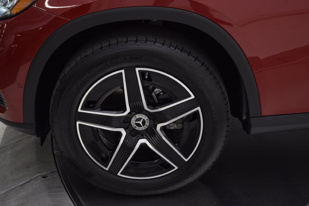 Certified 2026 Mercedes-Benz GLC 300 image 12