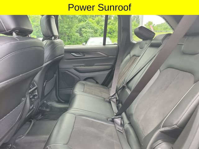 Certified 2024 Jeep Grand Cherokee Altitude AWD/4WD image 27