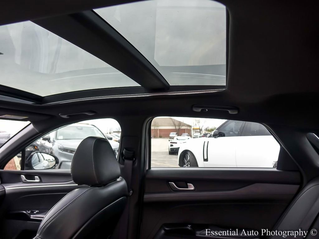 Used 2023 Kia K5 GT-Line image 12