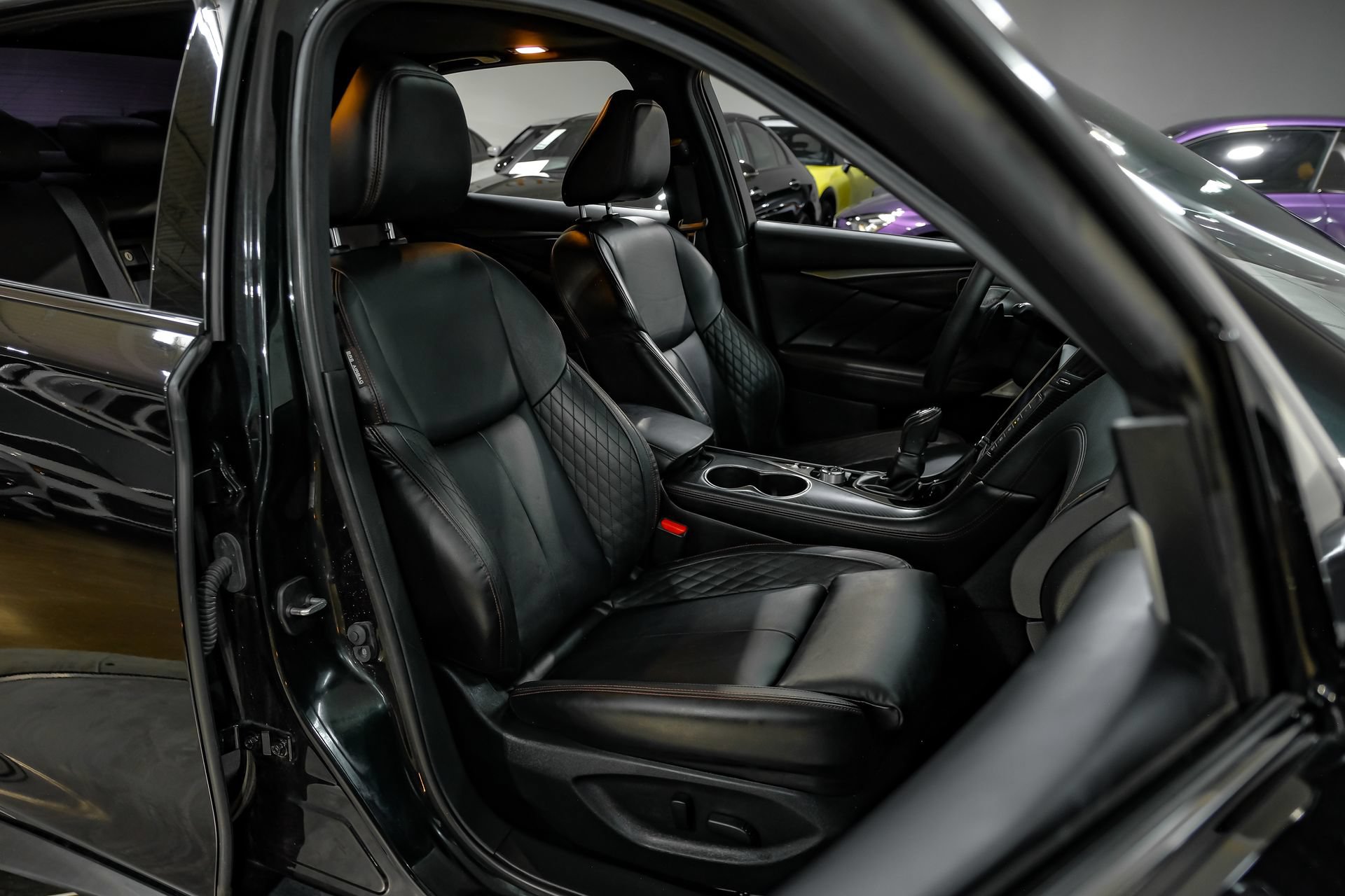 Used 2024 INFINITI Q50 Red Sport 400 w/ Black Opal Edition RWD image 46