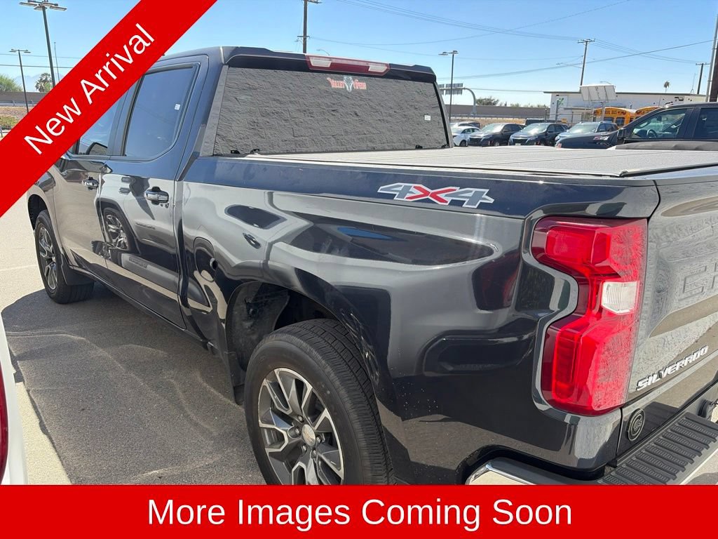 Used 2022 Chevrolet Silverado 1500 LT AWD/4WD image 4