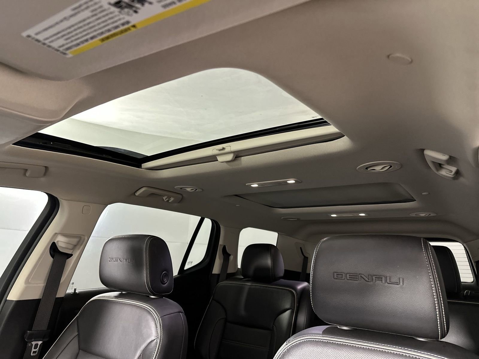 Used 2023 GMC Acadia Denali w/ Black Diamond Edition image 26