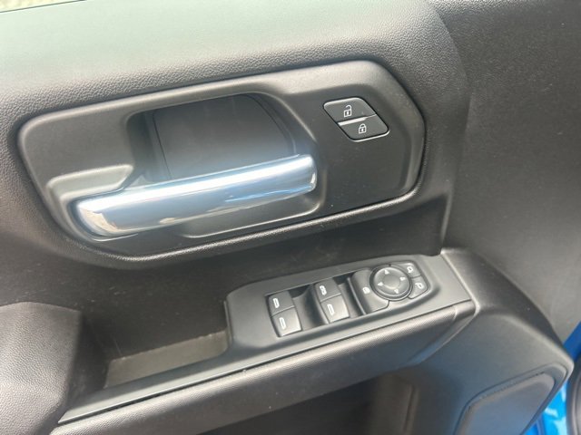Used 2023 Chevrolet Silverado 1500 Custom image 13