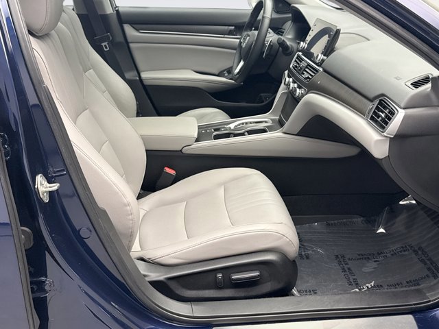 Used 2020 Honda Accord Touring image 18