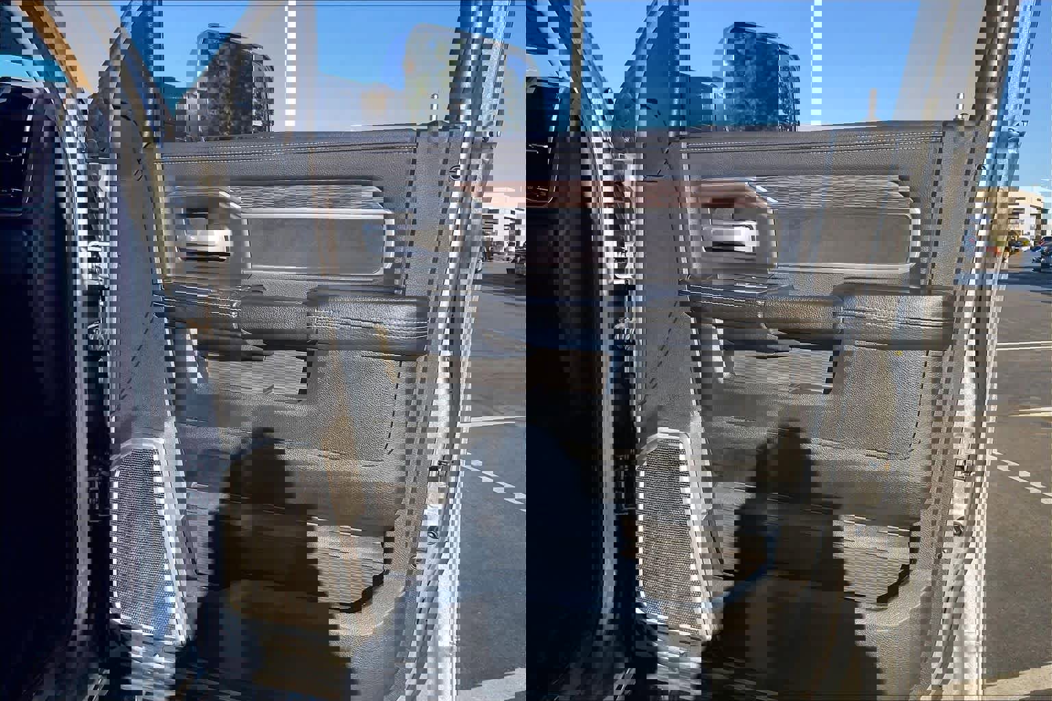 Used 2020 RAM 2500 Laramie image 24