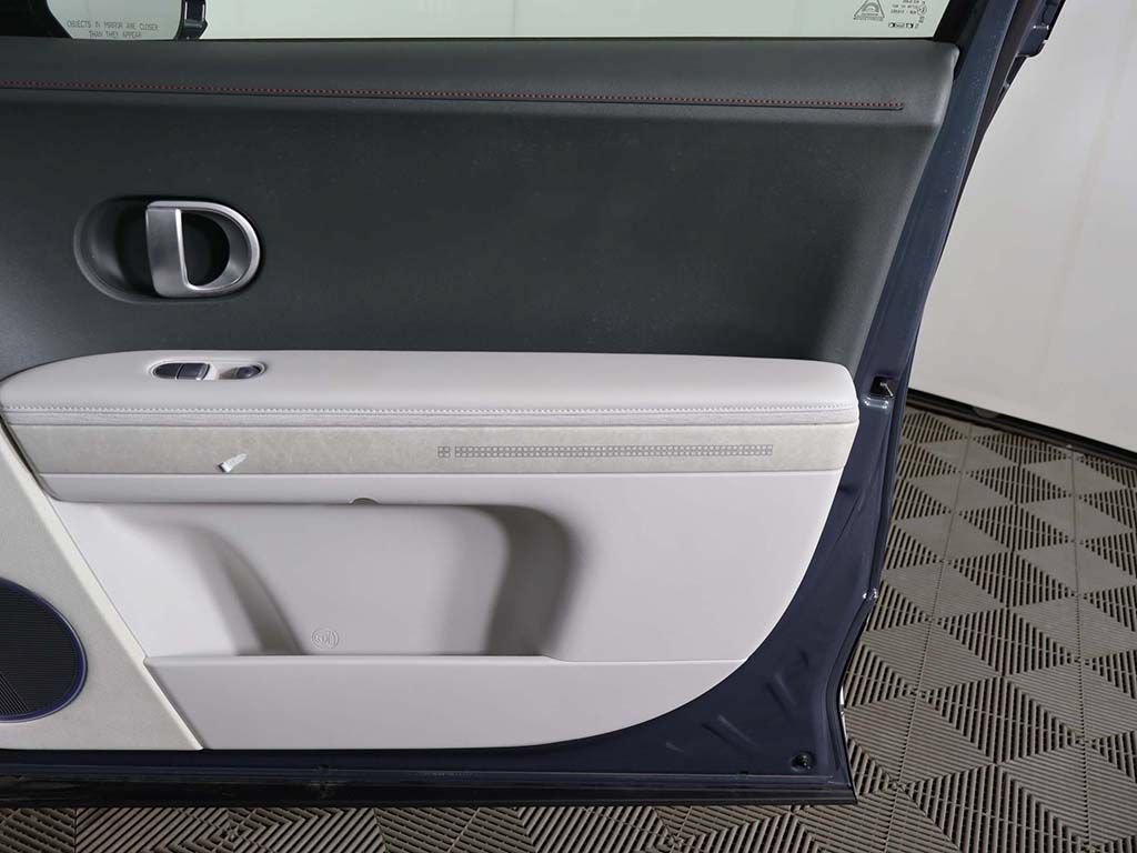Used 2022 Hyundai Ioniq 5 Limited AWD/4WD image 28