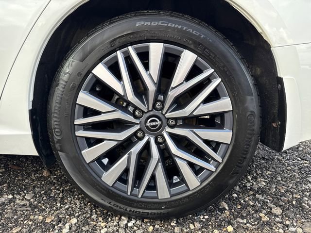 Used 2024 Nissan Altima 2.5 SV FWD image 27