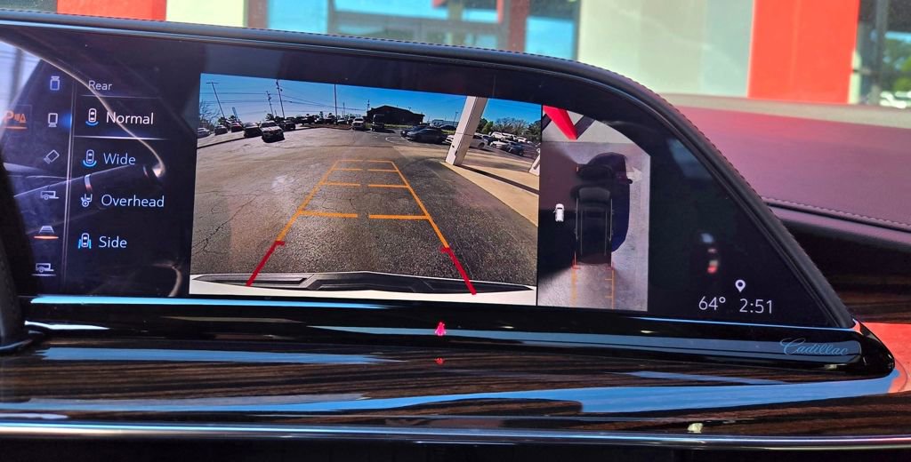 Used 2021 Cadillac Escalade Premium Luxury w/ Performance Package image 39