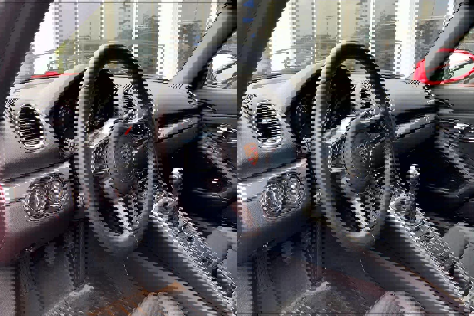 Used 2022 Porsche 718 Boxster image 19