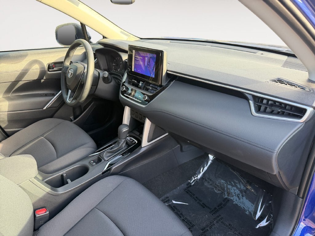 Used 2024 Toyota Corolla Cross LE w/ Moonroof Package AWD/4WD image 26