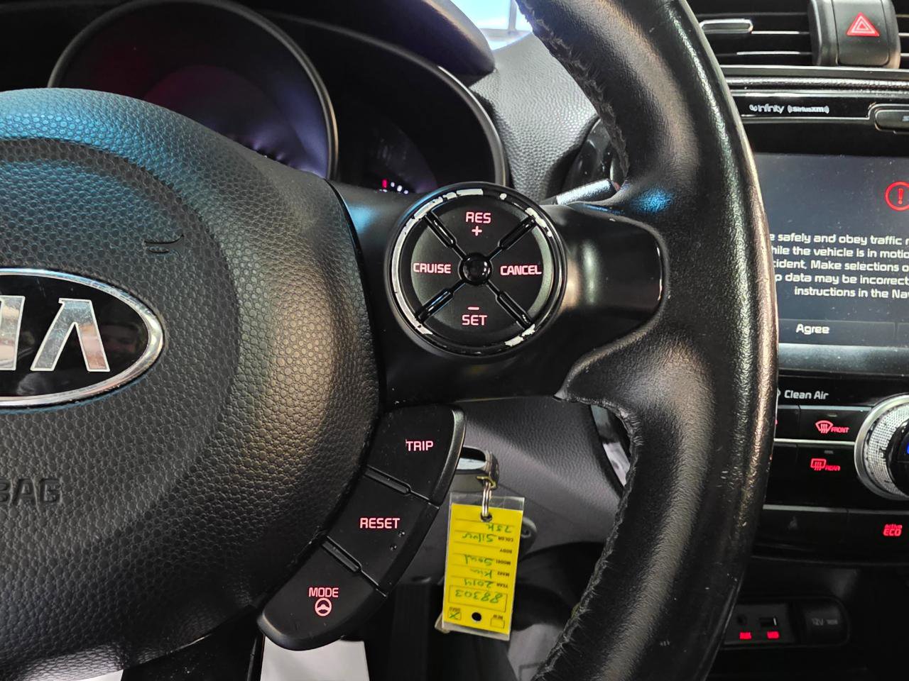 Used 2014 Kia Soul ! w/ Sun & Sound Package image 26