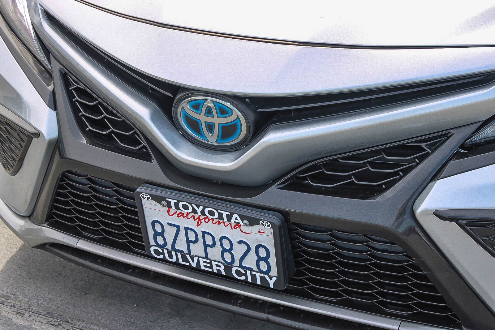 Used 2022 Toyota Camry XSE image 6