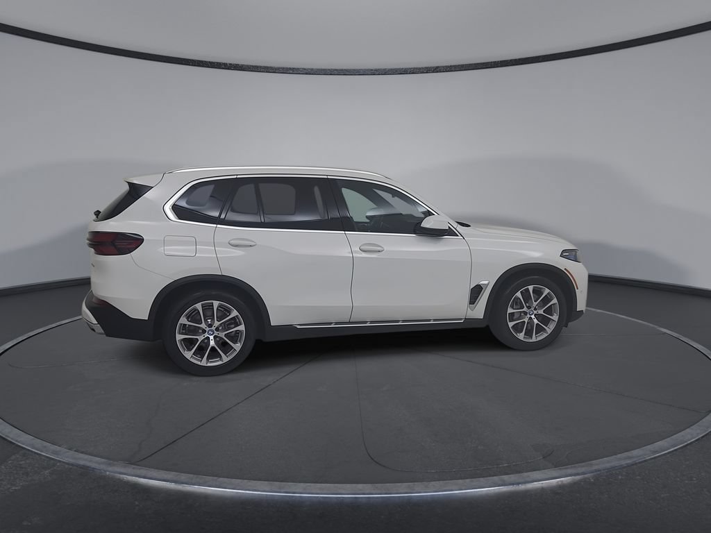 Used 2025 BMW X5 xDrive50e AWD/4WD image 17