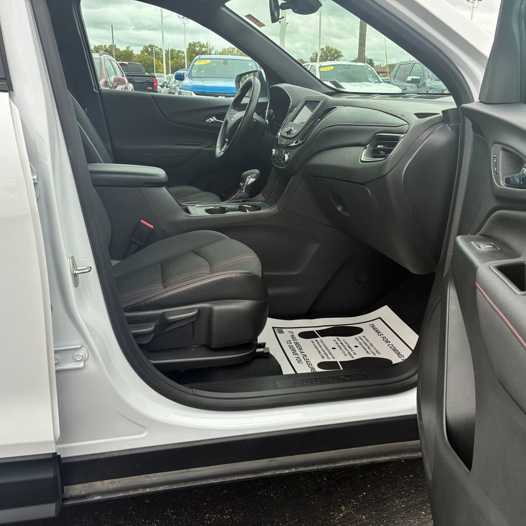 Certified 2023 Chevrolet Equinox RS image 17