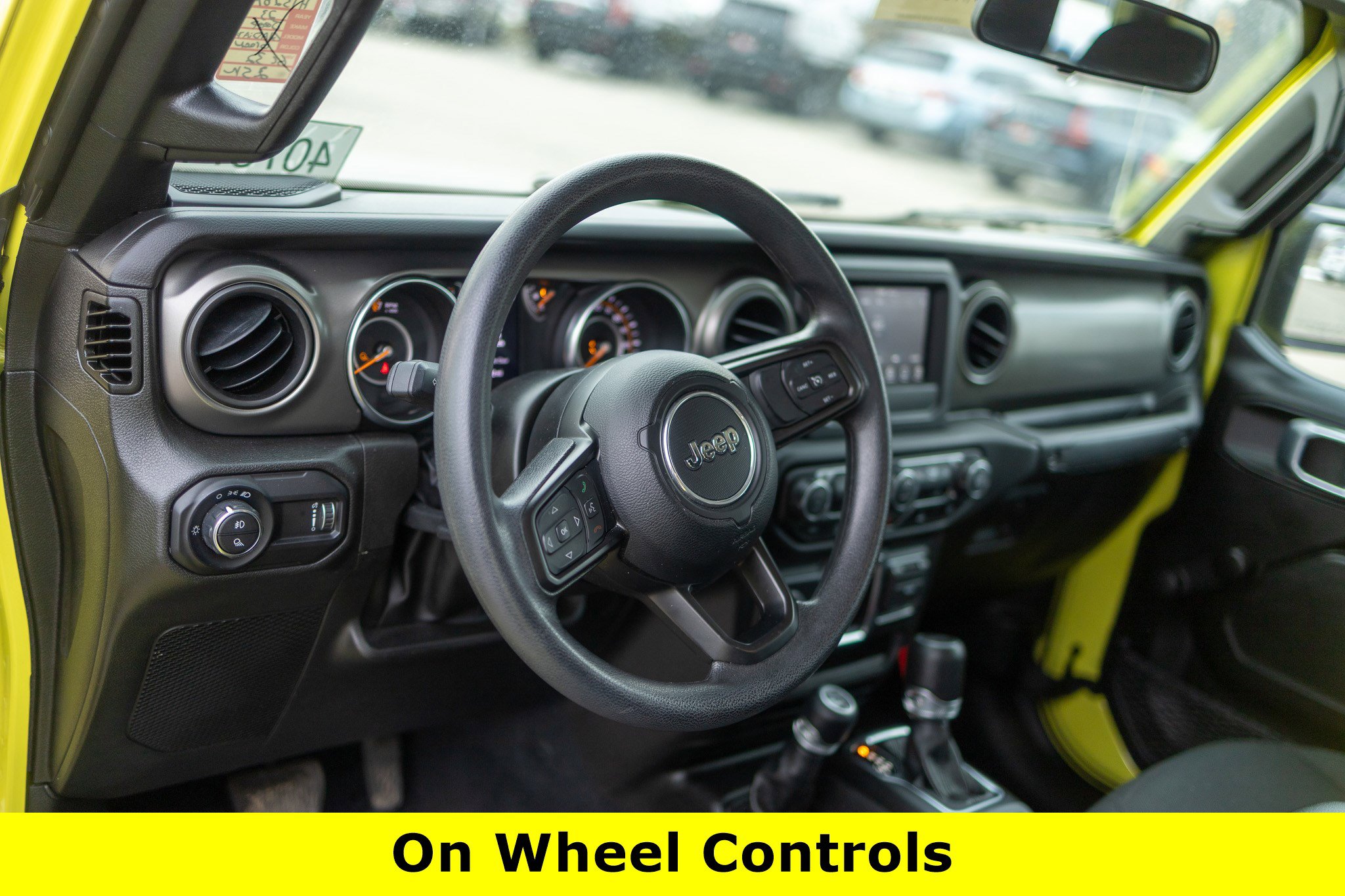 Used 2023 Jeep Gladiator Sport image 4