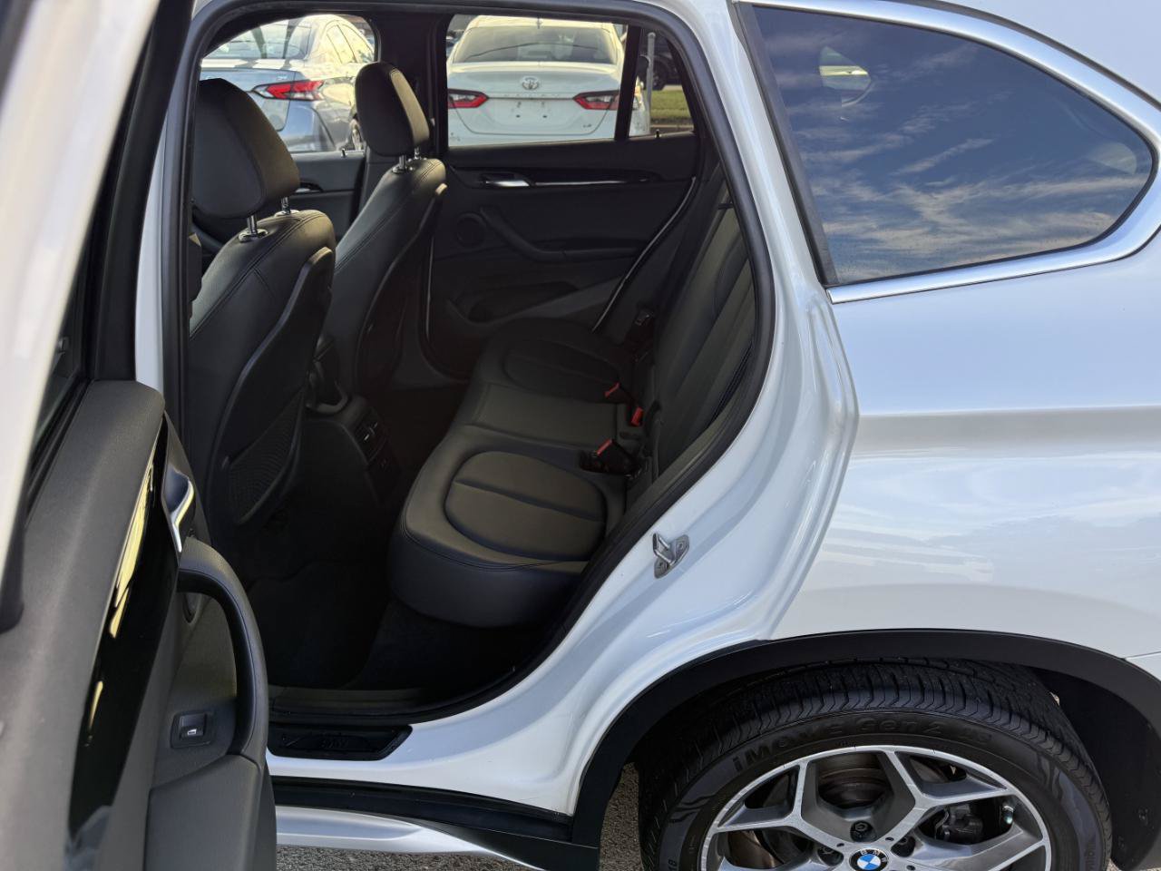 Used 2018 BMW X1 sDrive28i w/ Convenience Package FWD image 10