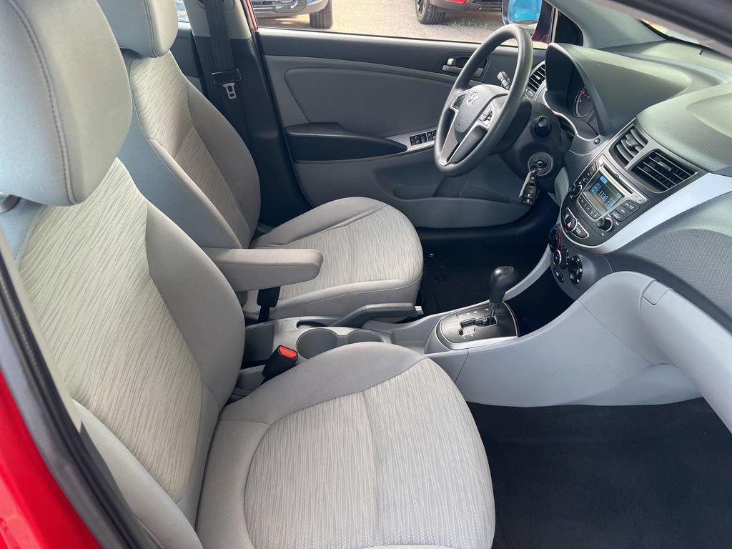 Used 2017 Hyundai Accent SE FWD image 19