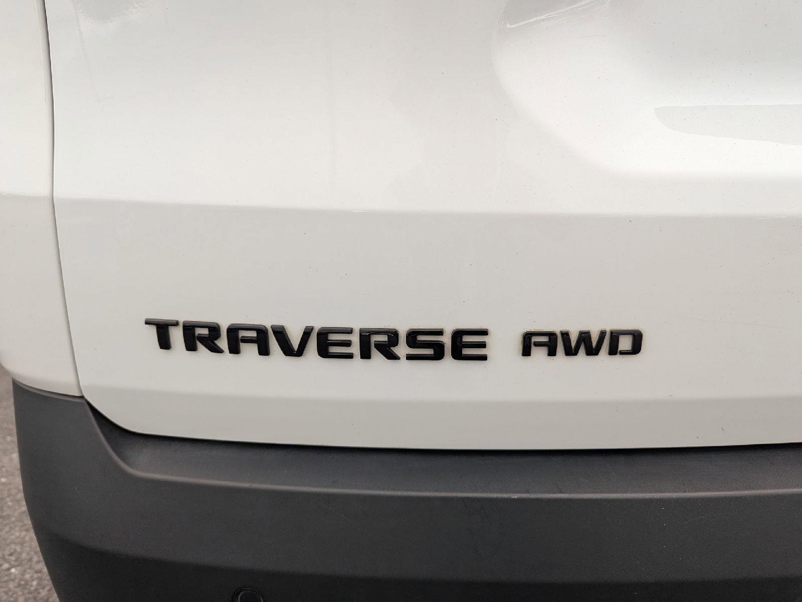 Used 2019 Chevrolet Traverse LT w/ LPO, Blackout Package image 14