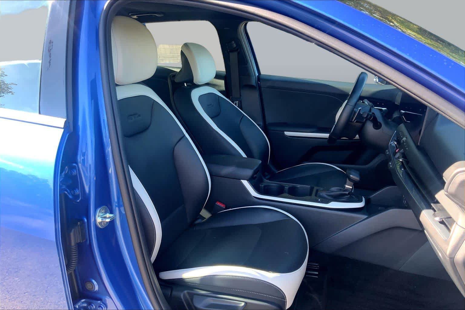 Certified 2025 Kia K4 GT-Line Turbo w/ GT-Line Premium Package FWD image 9