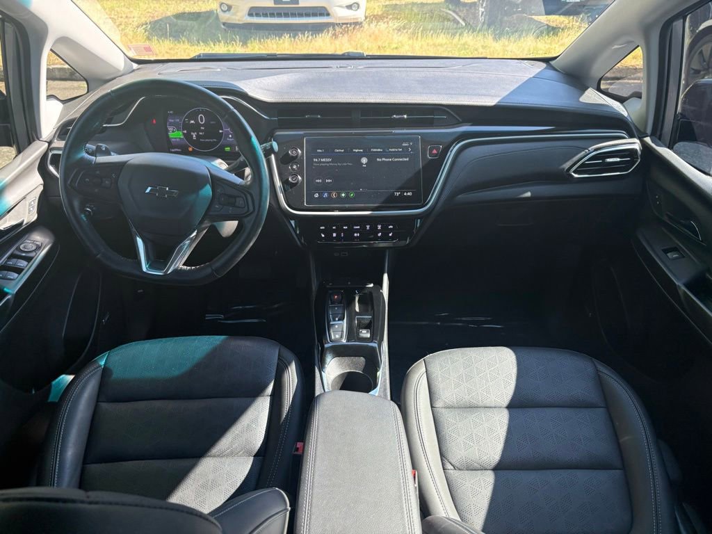 Used 2023 Chevrolet Bolt LT w/ Infotainment Package FWD image 18