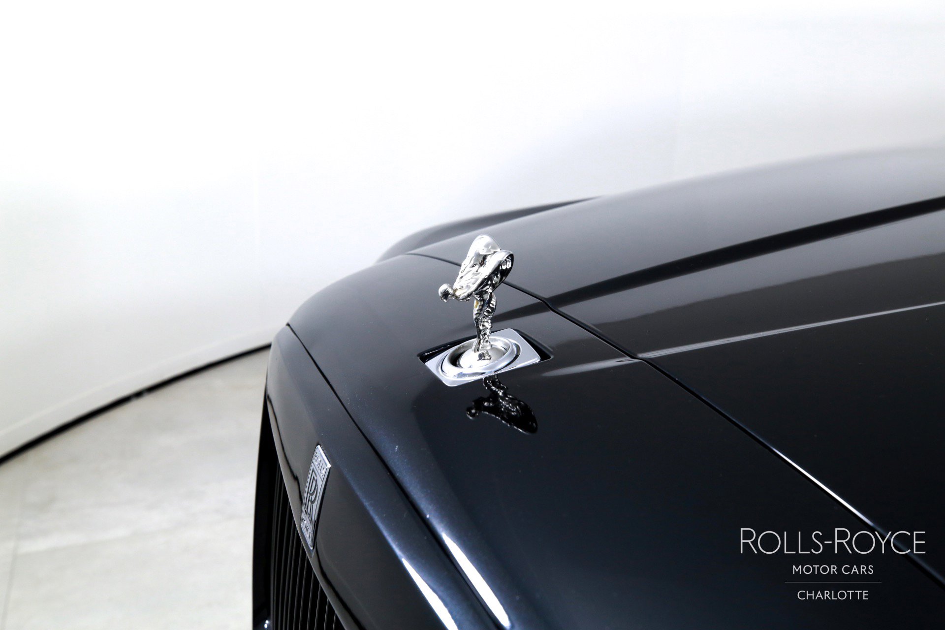 Certified 2022 Rolls-Royce Cullinan w/ Dark Exterior Package image 42