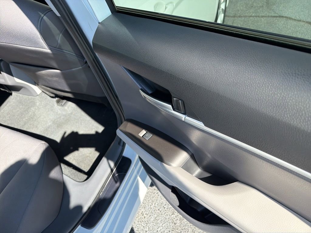 Used 2023 Toyota Camry LE FWD image 19