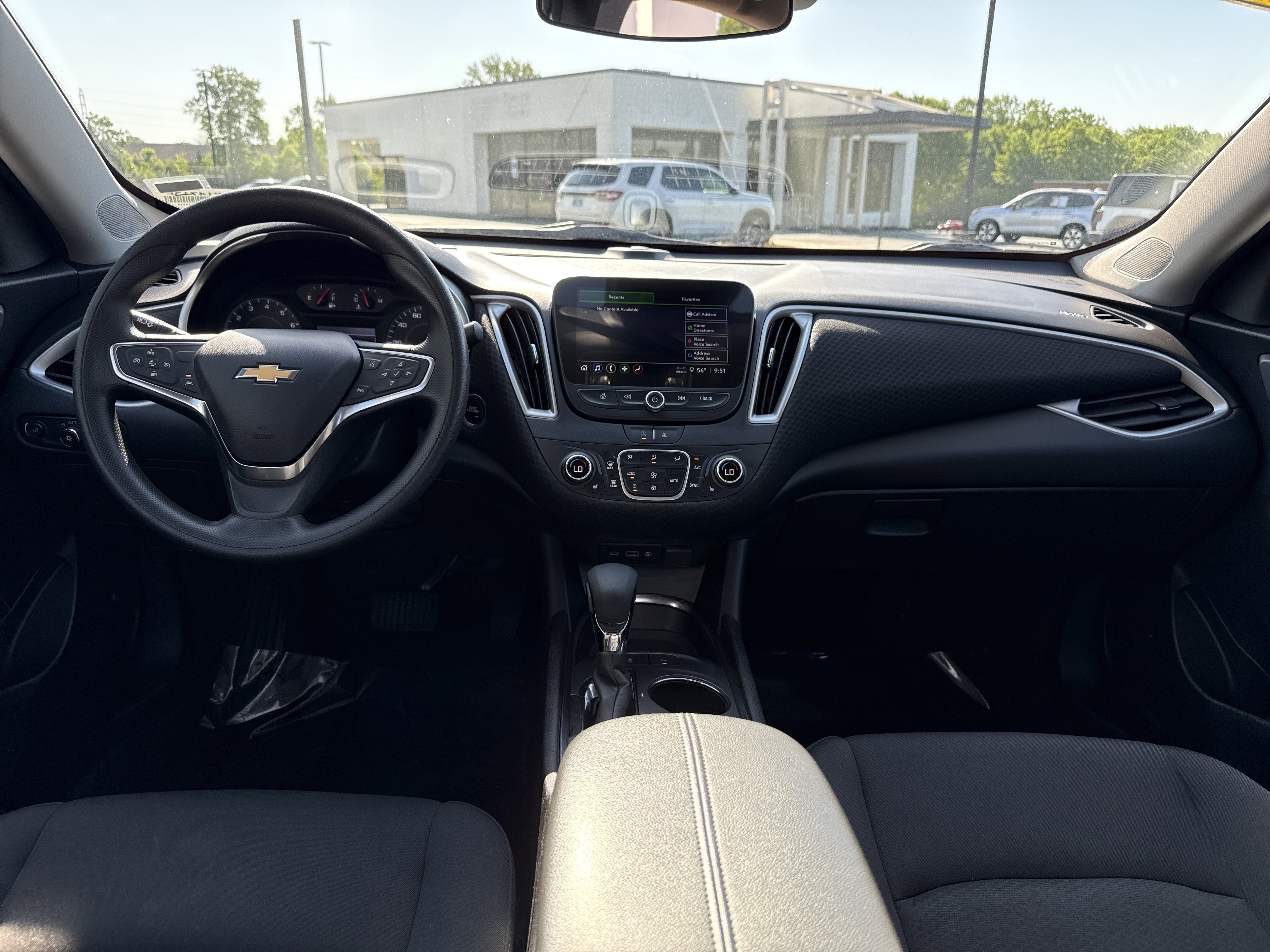 Used 2025 Chevrolet Malibu LT FWD image 28