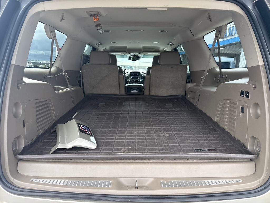 Used 2015 Chevrolet Suburban LT w/ Luxury Package AWD/4WD image 29