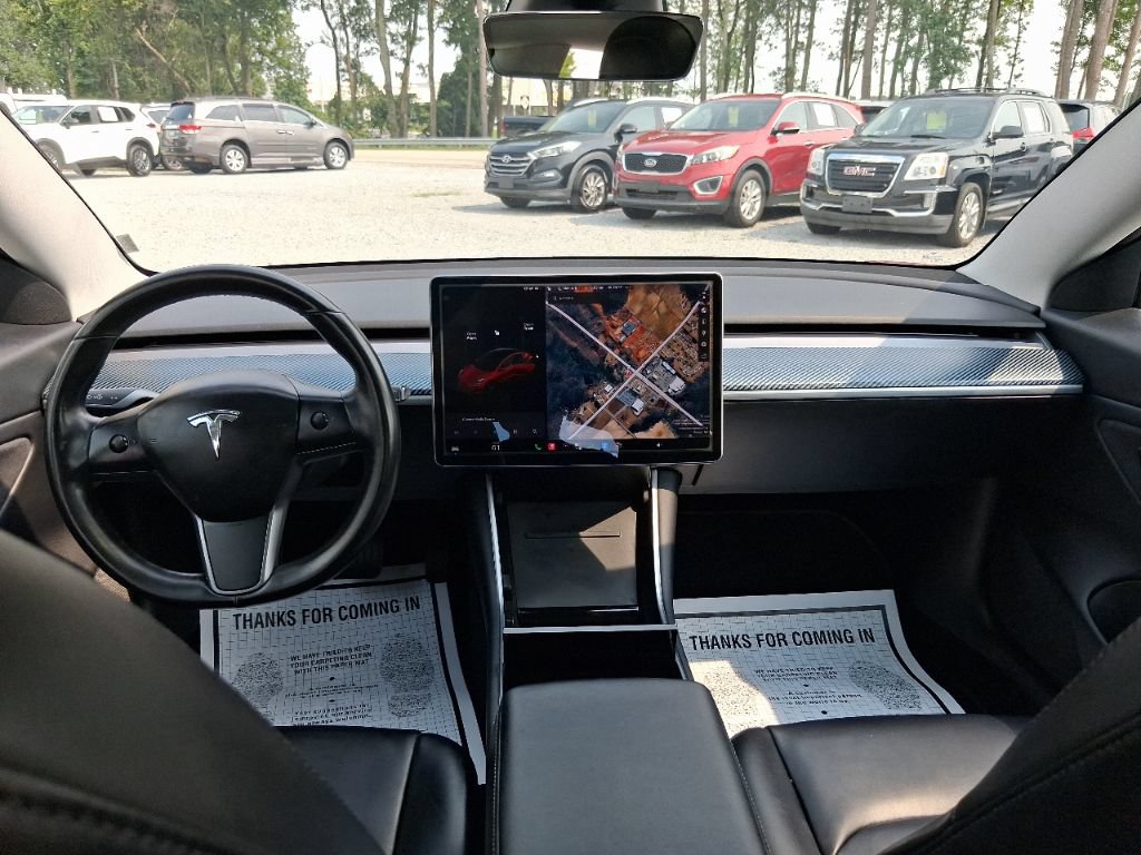Used 2018 Tesla Model 3 RWD image 3