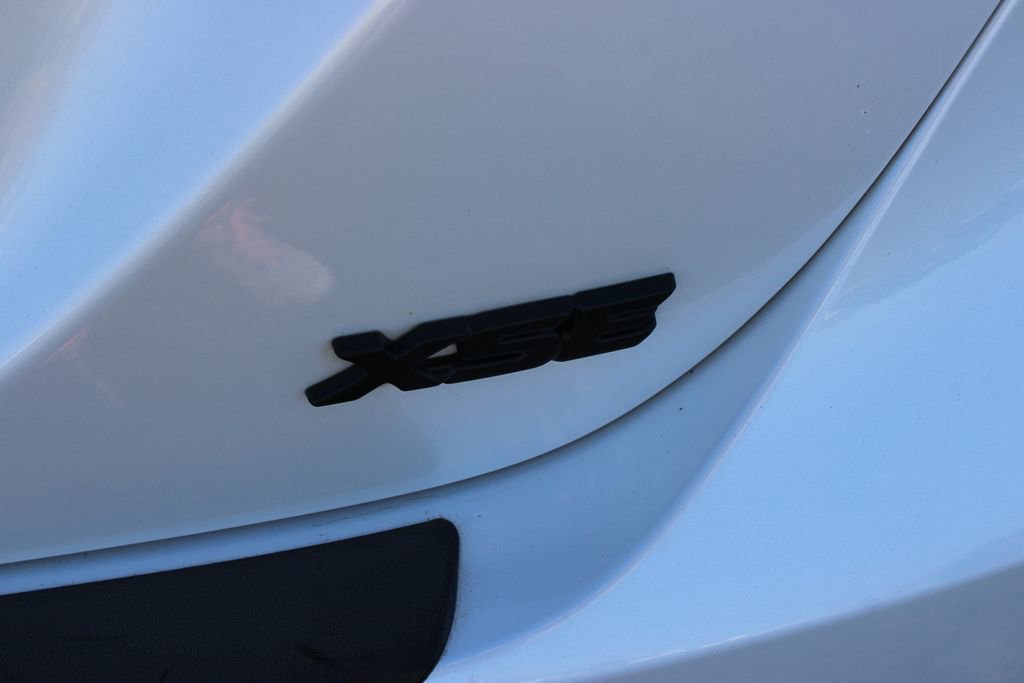 Used 2023 Toyota Camry XSE image 16