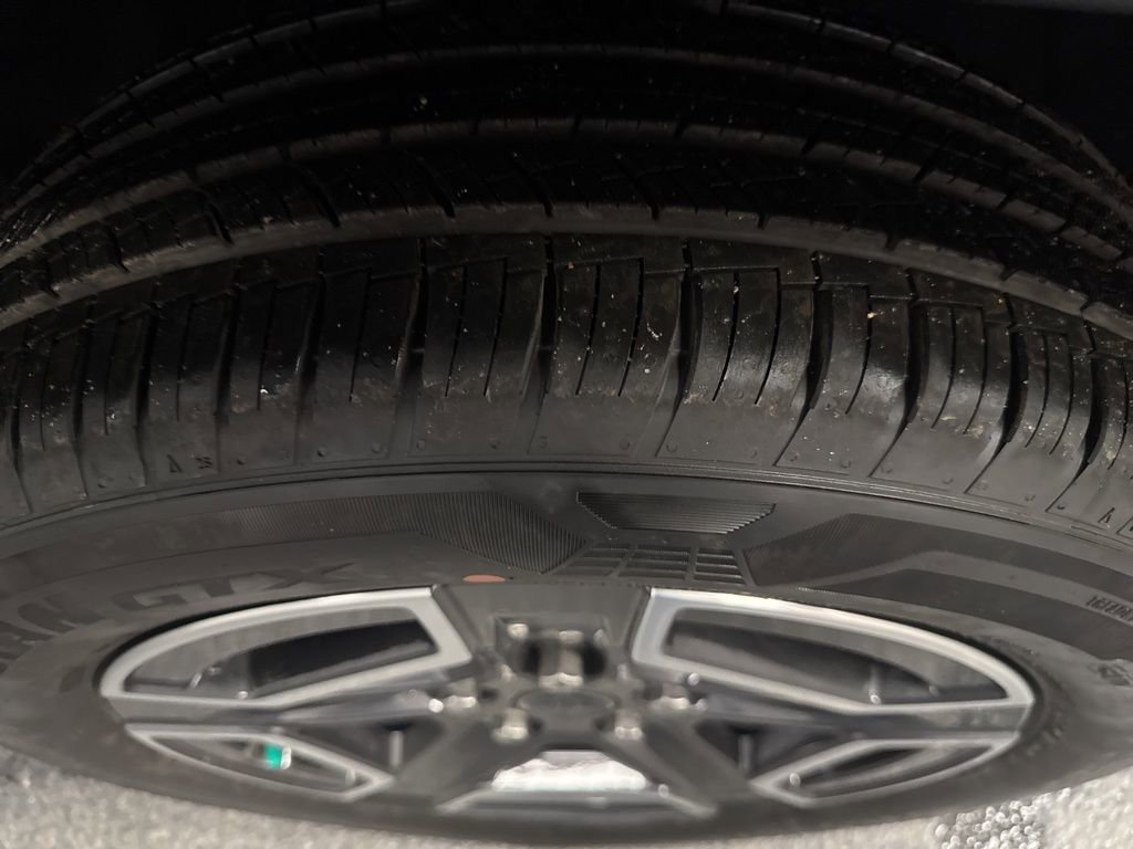 New 2026 Jeep Cherokee Limited image 13