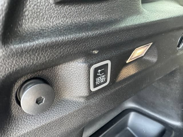 Certified 2023 Jeep Grand Cherokee L Limited w/ Luxury Tech Group II AWD/4WD image 19