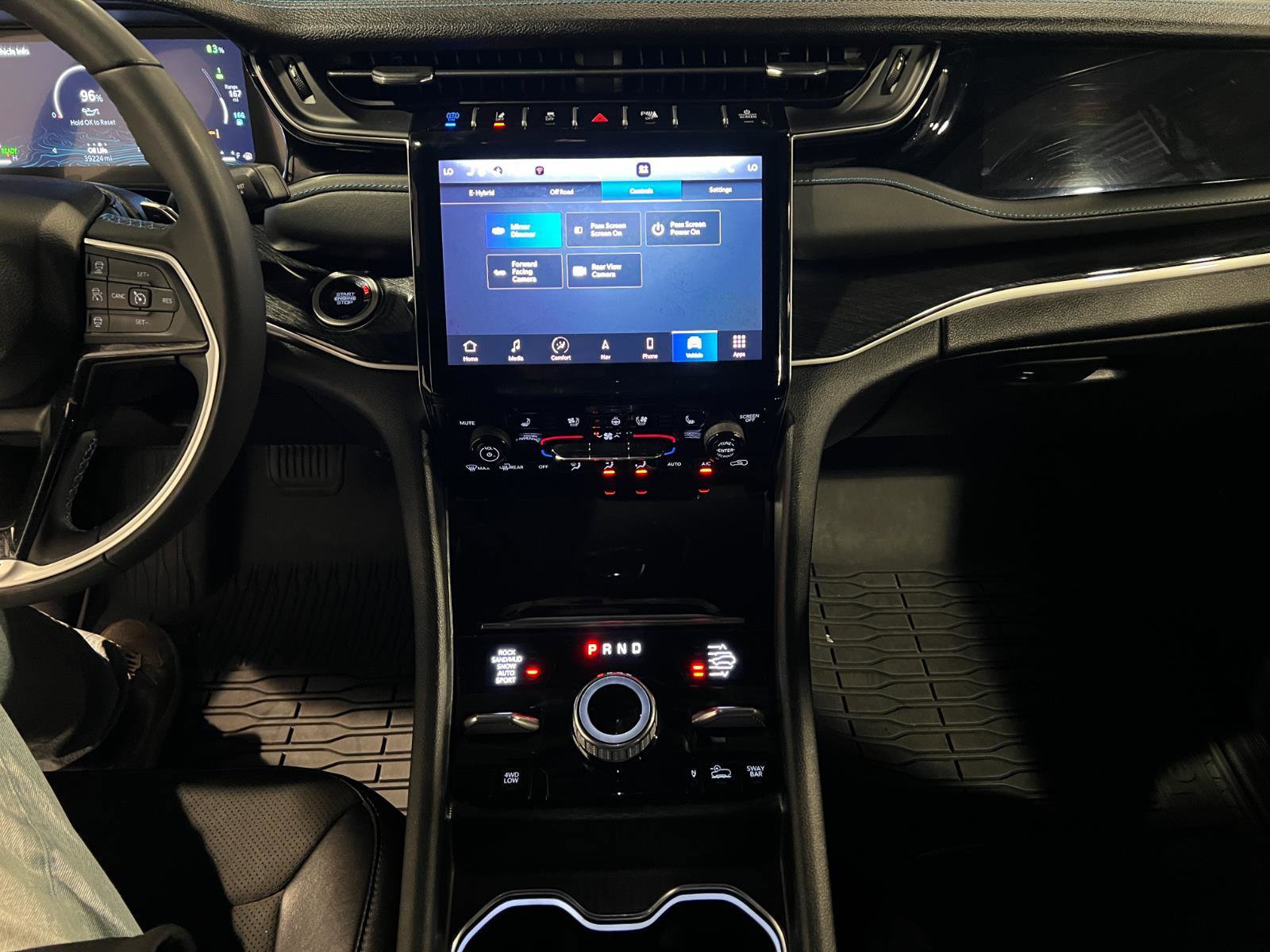 Used 2024 Jeep Grand Cherokee Trailhawk image 16